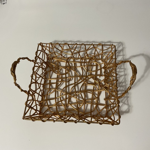 VTG Gold Wicker Metal Basket - Picture 2 of 6